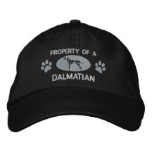 Propiedad de un gorra bordado Dalmatian Gorro Bordado