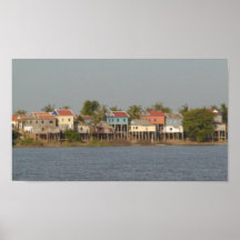 Pueblo delantero del río cerca de Phnom Penh Cambo Impresiones