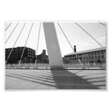 Puente blanco y negro, Milwaukee, WI Impresiones Fotográficas