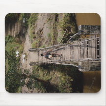 Puente colgante, Bali, Indonesia Tapete De Raton