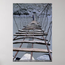 Puente colgante sobre el río Hunza, Pak septentrio Posters