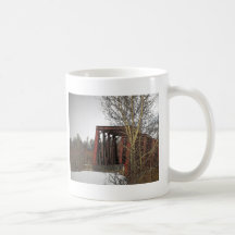Puente de caballete tazas de café