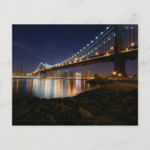 Puente de Manhattan en la noche Tarjetones