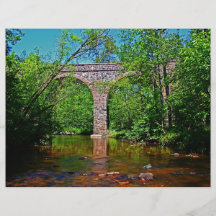 Puente doble del agujero tarjetas informativas