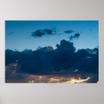 Puesta del sol azul profunda posters