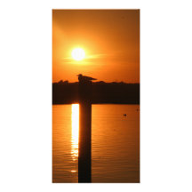Puesta del sol de la ciudad de la isla del mar tarjeta fotografica  