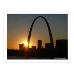 Puesta del sol del arco de St. Louis Tarjeta Postal