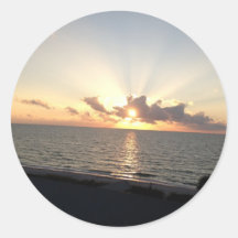 Puesta del sol en la oscuridad pegatina redonda