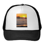 Puesta del sol en la playa y el embarcadero, Austr Gorra