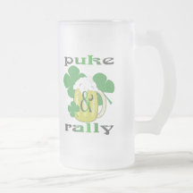 puke y reúna la taza helada