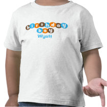Puntos del muchacho del cumpleaños personalizados camisetas