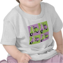 Púrpura y verde camisetas