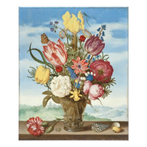 Ramo de flores en una repisa arte con fotos
