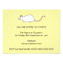 Ratón del blanco del mascota. Fondo amarillo del l Comunicado Personalizado