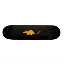 Ratón del mascota. Color de canela Patines