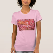 Redhead entre las flores, Alfonso Mucha Camiseta