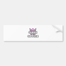 Reina de la oficina etiqueta de parachoque