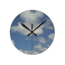 Reloj de pared borroso de las nubes reloj de pared