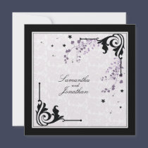 Remolino frondoso floral negro púrpura de la invit invitaciones