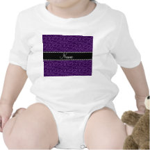 Remolinos conocidos personalizados de la púrpura camisetas