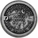 Reproducción de la cubierta del contador del agua  escultura fotografica