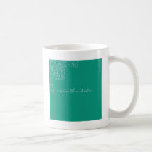 Reserva elegante el diseño floral de la fecha taza