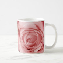 Reserva rosácea la fecha taza