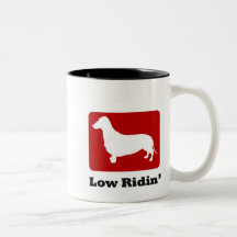 Ridin&apos bajo; tazas de café