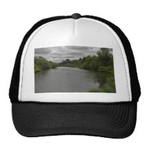 Río de la fila, Oregon Gorros Bordados