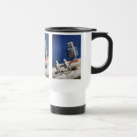 Robot gigante en la luna tazas de café
