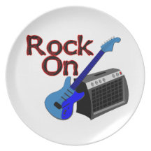 Roca en la guitarra y el amperio plato