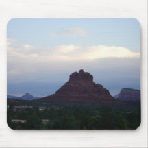 Roca en un día nublado - Sedona, AZ de Bell Tapetes De Raton