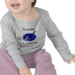 Rockstar en camiseta del entrenamiento