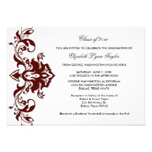 Rojo rojo de Borgoña de la invitación de la gradua
