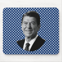 Ronald Reagan con el fondo de las estrellas Tapetes De Ratón