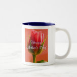 Rosa feliz del día de madre subió tazas de café