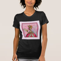 Rosas fuertes y pavo real de Marie Antonieta camisetas
