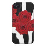 ROSAS ROJOS Y ESTAMPADO DE ZEBRA BLANCO Y NEGRO iPhone 4 Case-Mate CÁRCASA