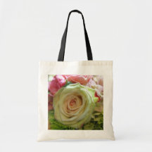 Ruborícese color de rosa bolsas de mano