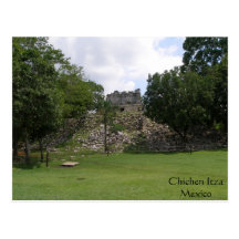 Ruina sola en Chichen Itza Postal