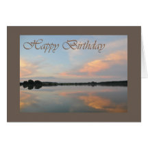 Salida del sol del feliz cumpleaños en el lago felicitación
