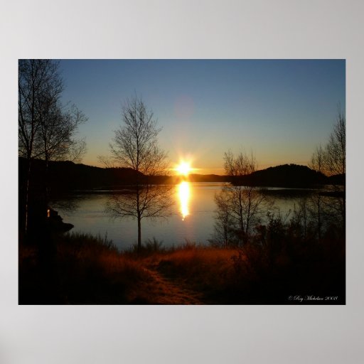 salida del sol noruega poster