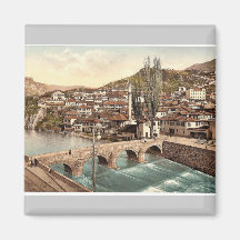 Sarajcvo (es decir, Sarajevo), mirando hacia Alifa Imán Para Frigorifico