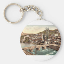 Sarajcvo (es decir, Sarajevo), mirando hacia Alifa Llavero