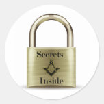 Secretos dentro etiquetas redondas