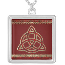 Seda del rojo de Triquetra Colgantes