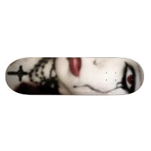 Señora gótica patines 