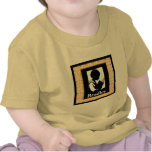 Silueta de la lectura del muchacho camiseta