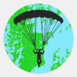 silueta del skydiver etiqueta redonda