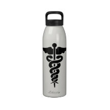 Símbolo médico botellas de agua reutilizables